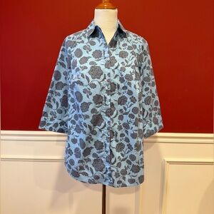 3/4 sleeves button down women’s shirt. Size 12W.